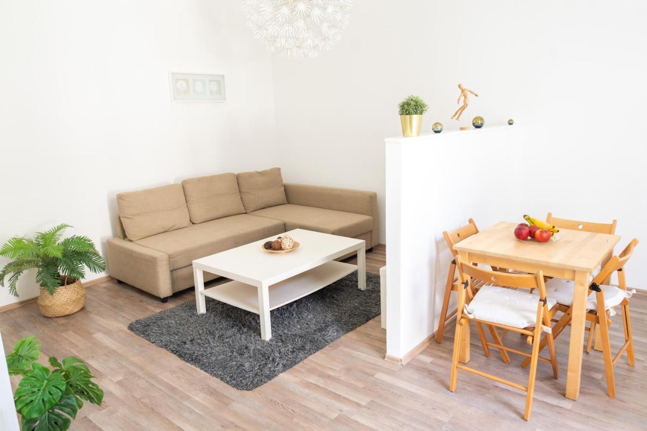 N28 Condo Apartment Next To Andrassy. Budapest Eksteriør billede
