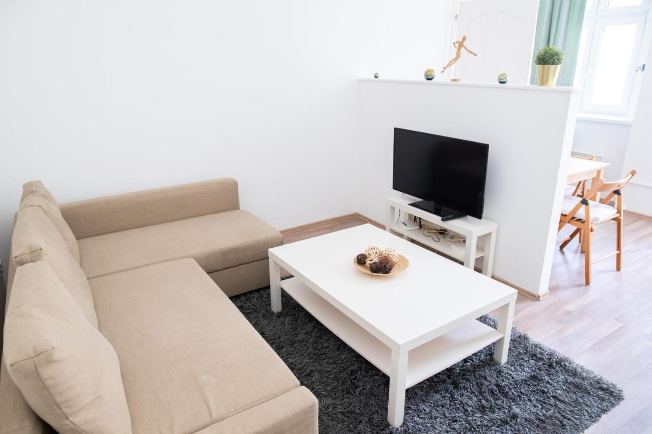 N28 Condo Apartment Next To Andrassy. Budapest Eksteriør billede